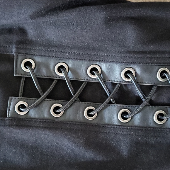 NWOT TRIPP NYC Black Vegan Leather Trim Lace Up Plus Size Pants 18 - Picture 3 of 4